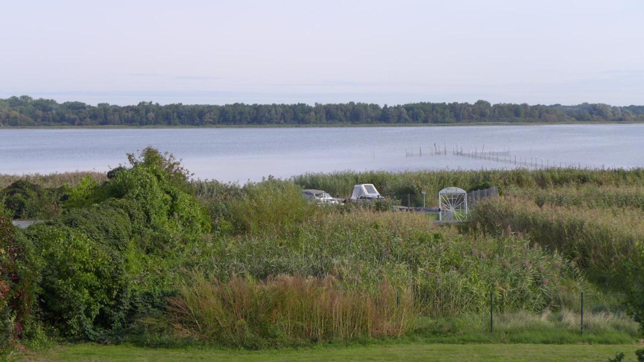 Pension Am Bodden Ribnitz-Damgarten Exterior photo